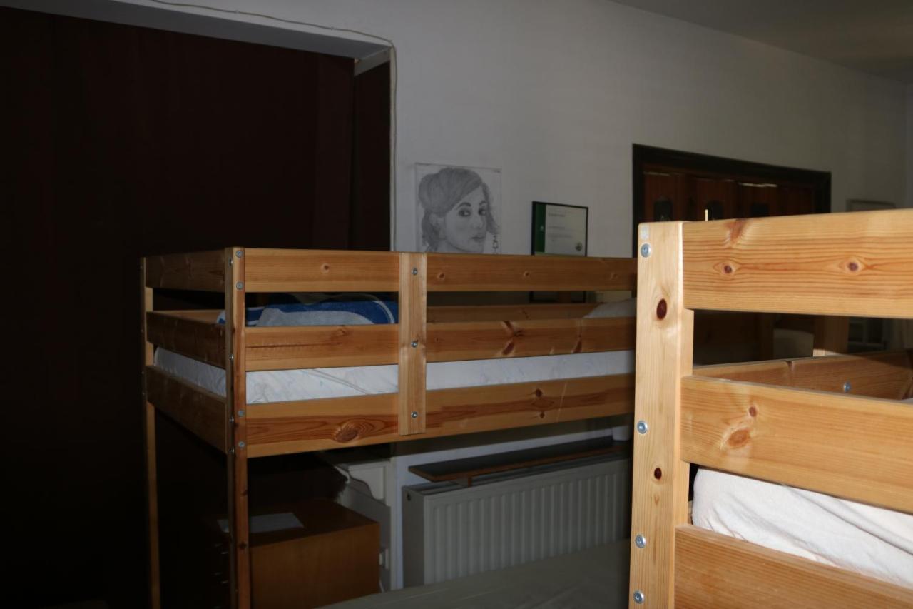 Costas Hostel Action Tseri Exteriér fotografie